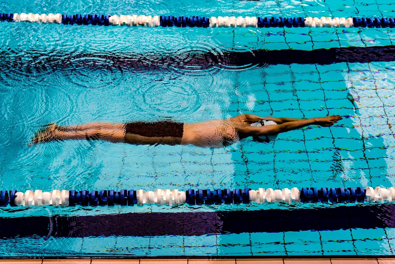 Kältetherapie: Schwimmen in kaltem Wasser