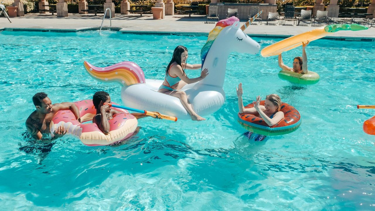 Pool Kosten im Überblick: Anschaffung & Unterhalt
