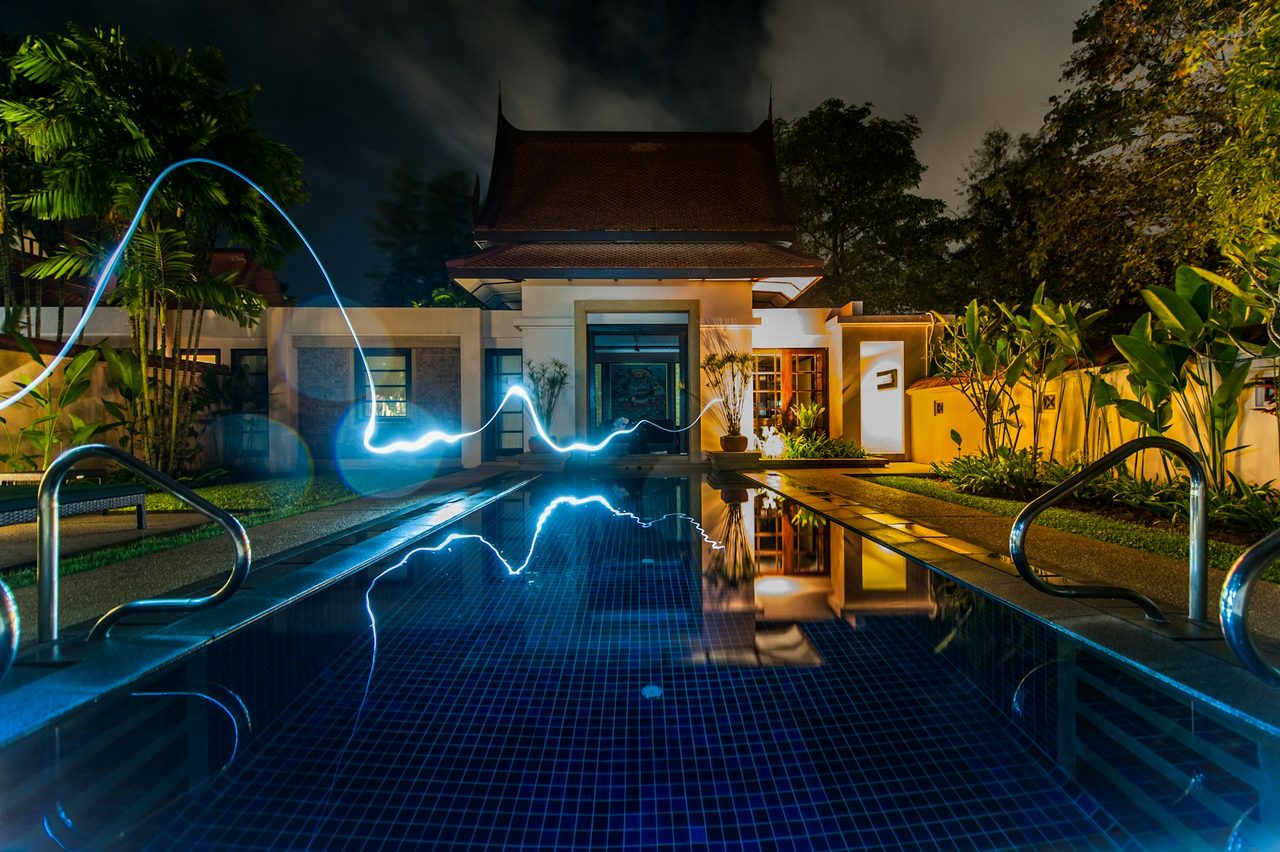 Poolbeleuchtung und Ästhetik: Stimmung am Pool schaffen