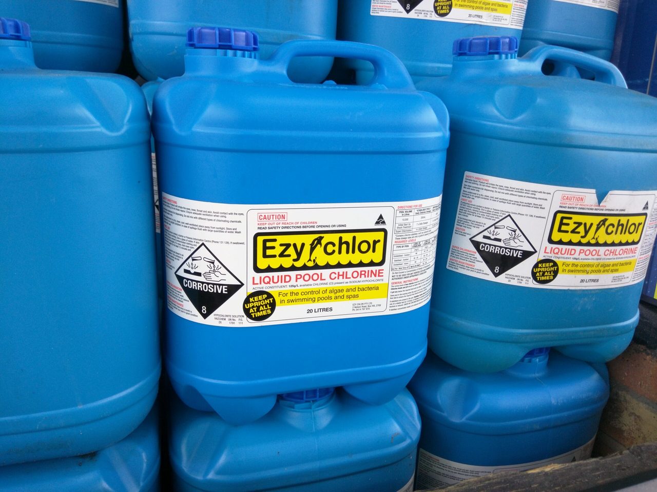 Start-up-Chemie für neue Pools: Die erste Wasseraufbereitung